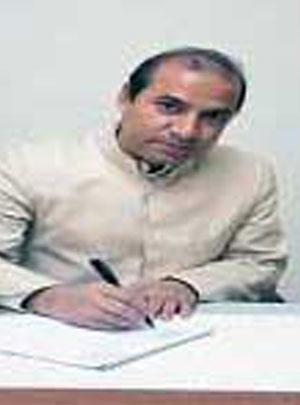 Dr. Hamudur Rahman
  - ইউরোলজিস্ট ও সার্জন