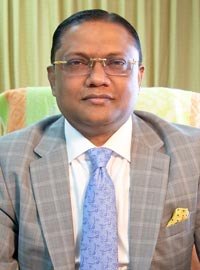 Prof. Dr. AKM Manzurul Alam
  - কার্ডিয়াক সার্জারি, ভাল্ব রিপ্লেসমেন্ট বিশেষজ্ঞ, জন্মগত হৃদরোগ সার্জন