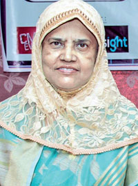 Prof. Dr. Sayeba Akhter
  - গাইনি, প্রসূতিবিদ্যা বিশেষজ্ঞ ও সার্জন